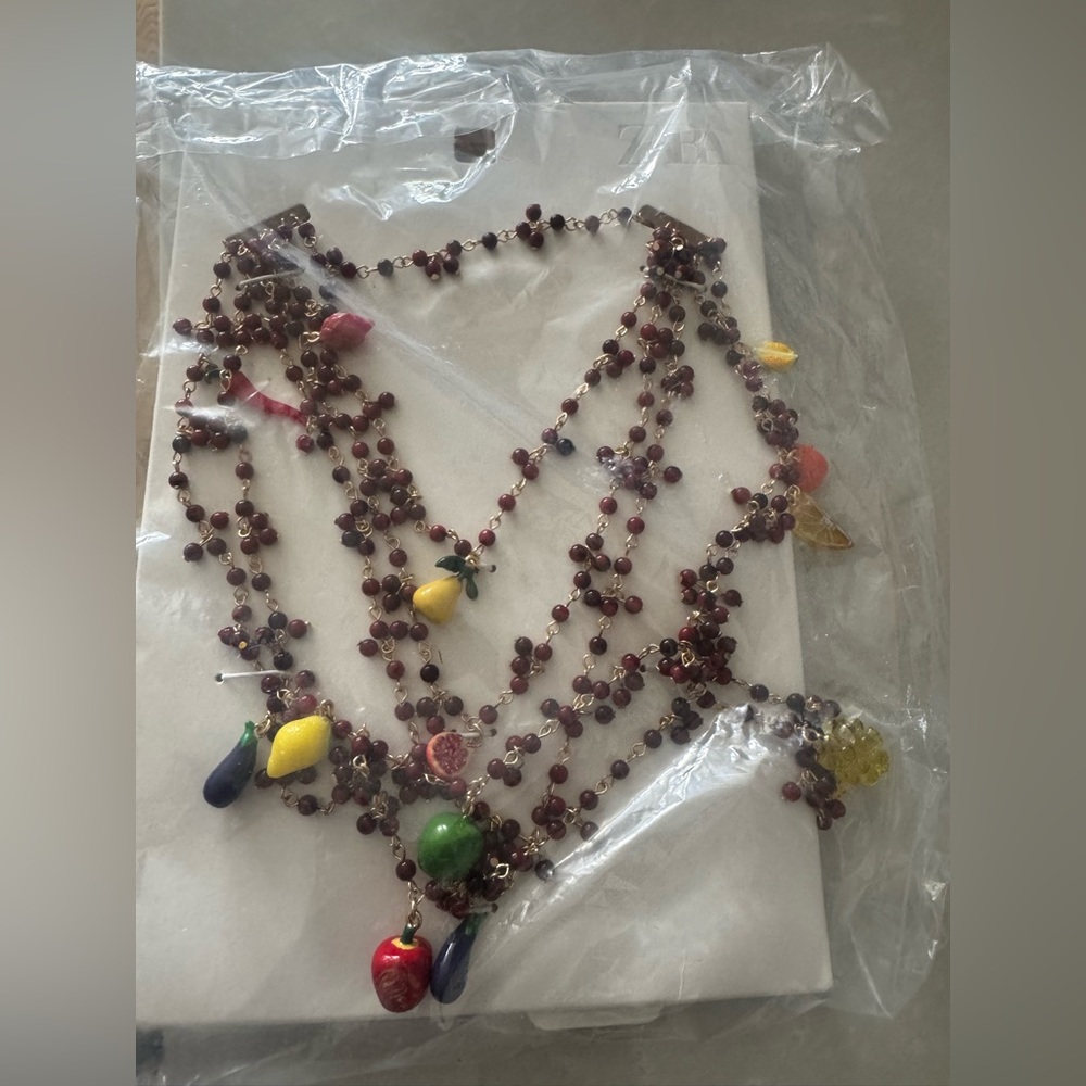 NWT- zara- Fruit Bead Waterfall Necklace - Picture 3 of 3